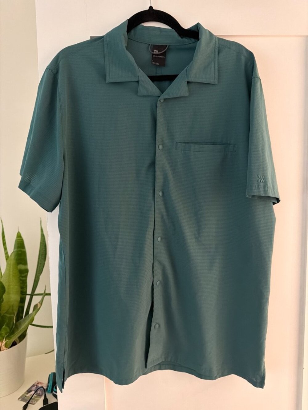 All in Motion Short Sleeve Camp Collar Shirt Mens Large Teal Green Like New